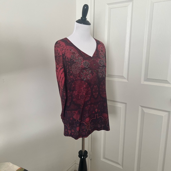 Long sleeve top size small - Picture 4 of 6